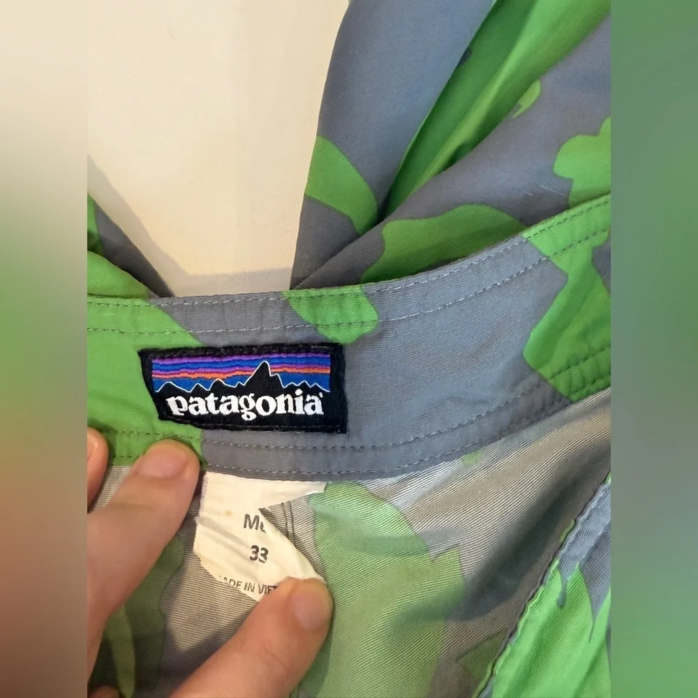 Patagonia men’s wavefarer